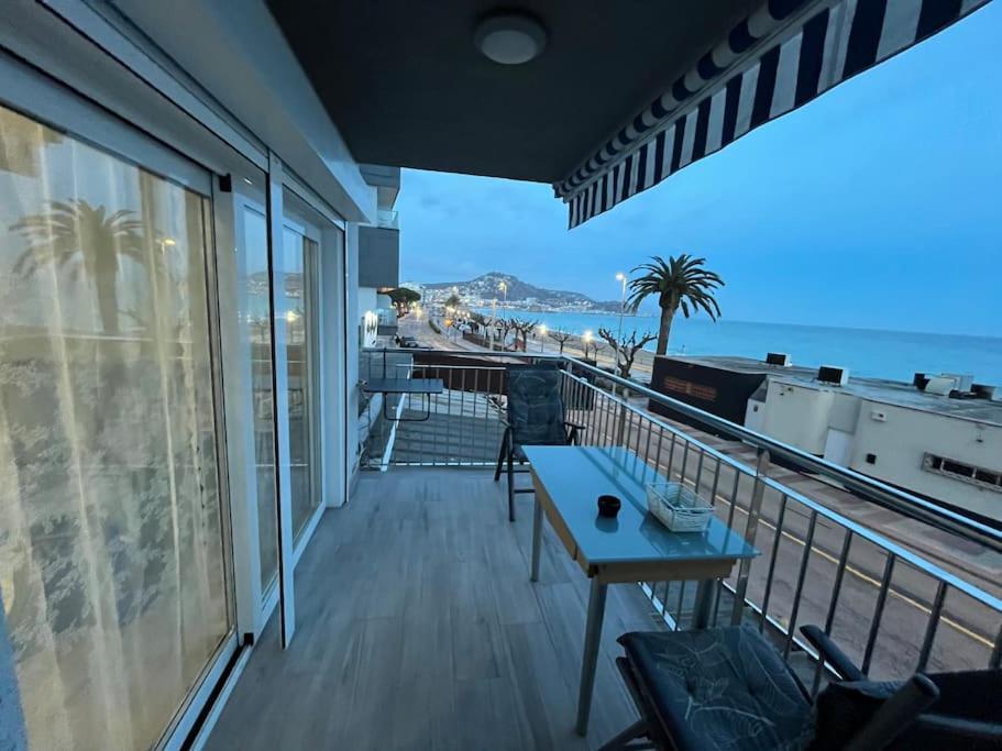 Estudio Con Impresionantes Vistas Al Mar Blanes Luaran gambar