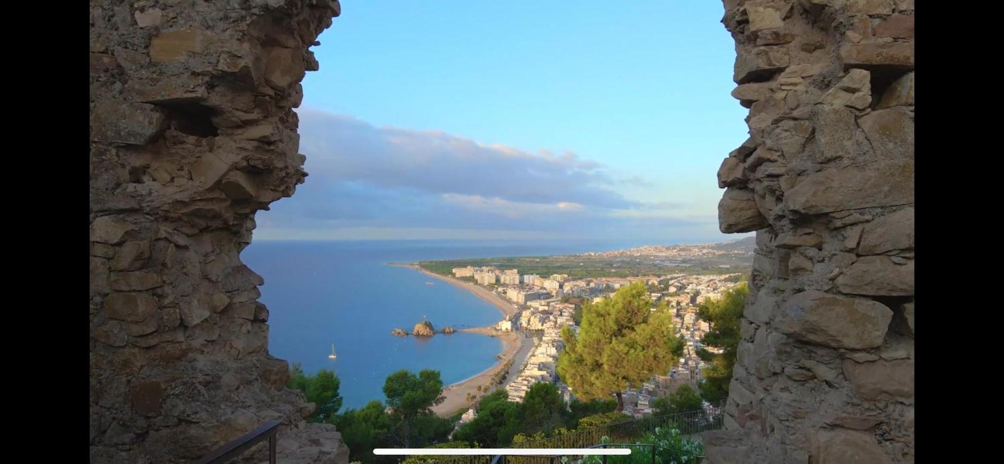Estudio Con Impresionantes Vistas Al Mar Blanes Luaran gambar