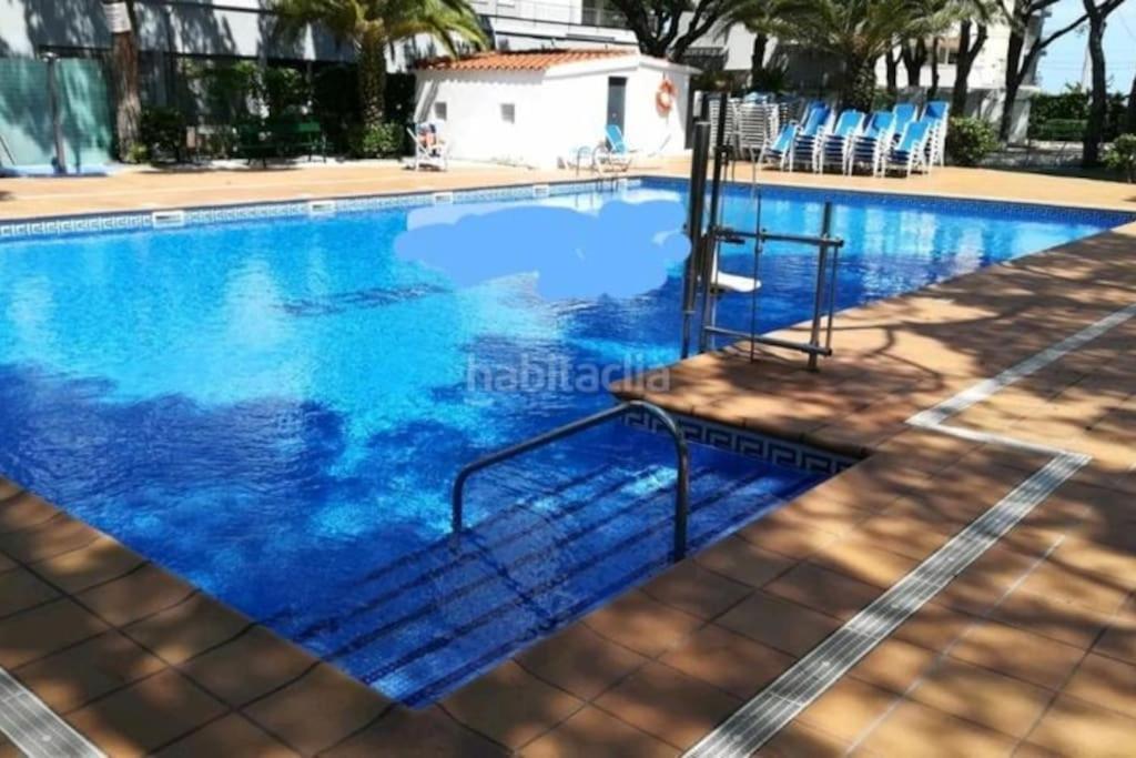 Estudio Con Impresionantes Vistas Al Mar Blanes Luaran gambar